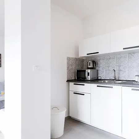 Black & White * スプリト