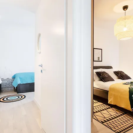 Black & White スプリト