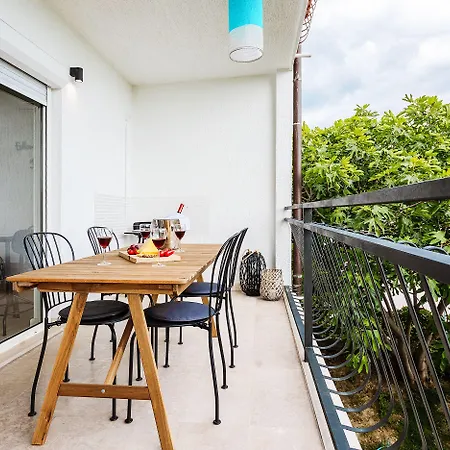 Black & White * スプリト