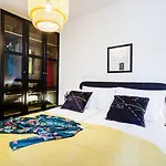 Apartamento Black & White Split