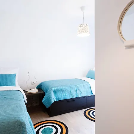 Apartment Black & White *